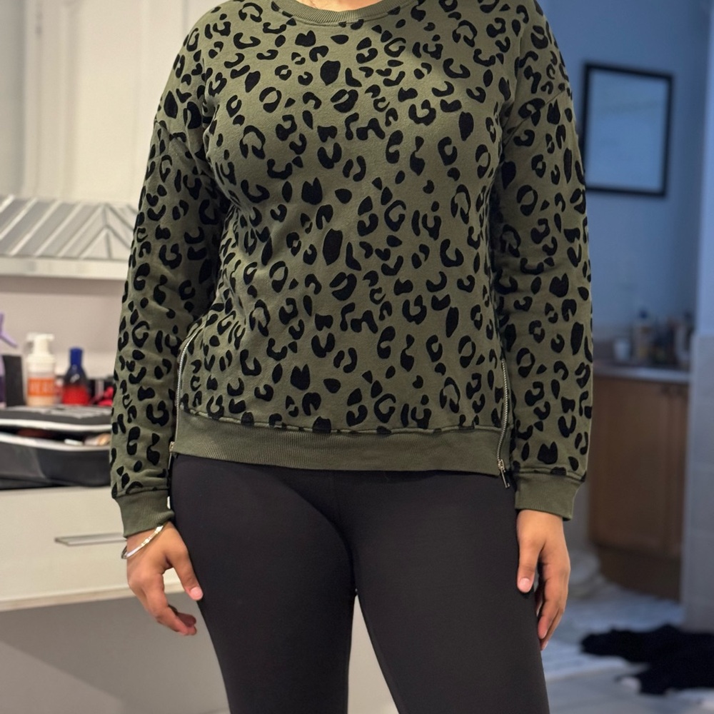Leopard Print Green Sweater